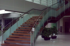 Glass Louvres & Glass Railing (Staircase)